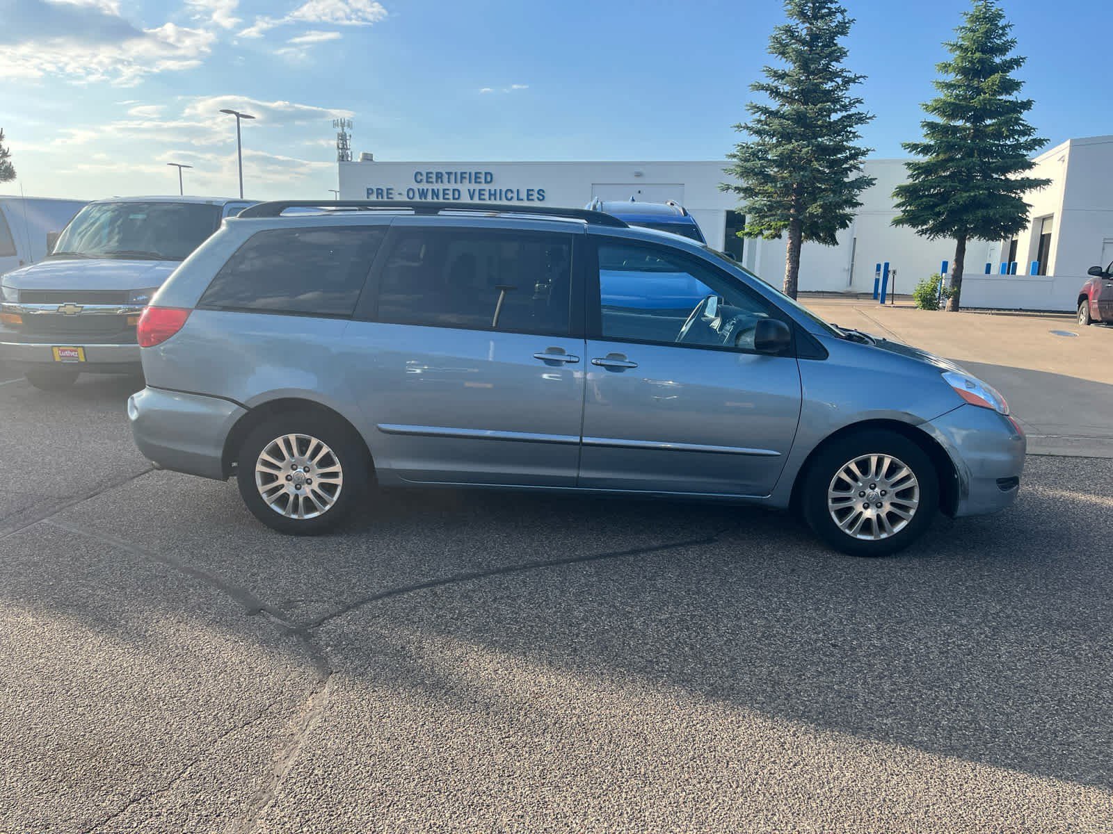 toyota sienna 2010 5TDKK4CC7AS330703 image toyota sienna 2010 5TDKK4CC7AS330703 image