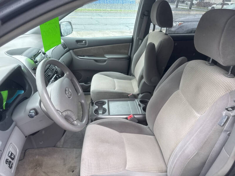 toyota sienna 2010 5TDKK4CC2AS307443 image toyota sienna 2010 5TDKK4CC2AS307443 image