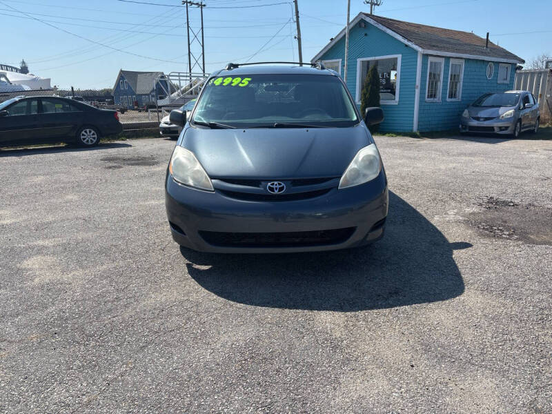 toyota sienna 2010 5TDKK4CC7AS319023 image toyota sienna 2010 5TDKK4CC7AS319023 image