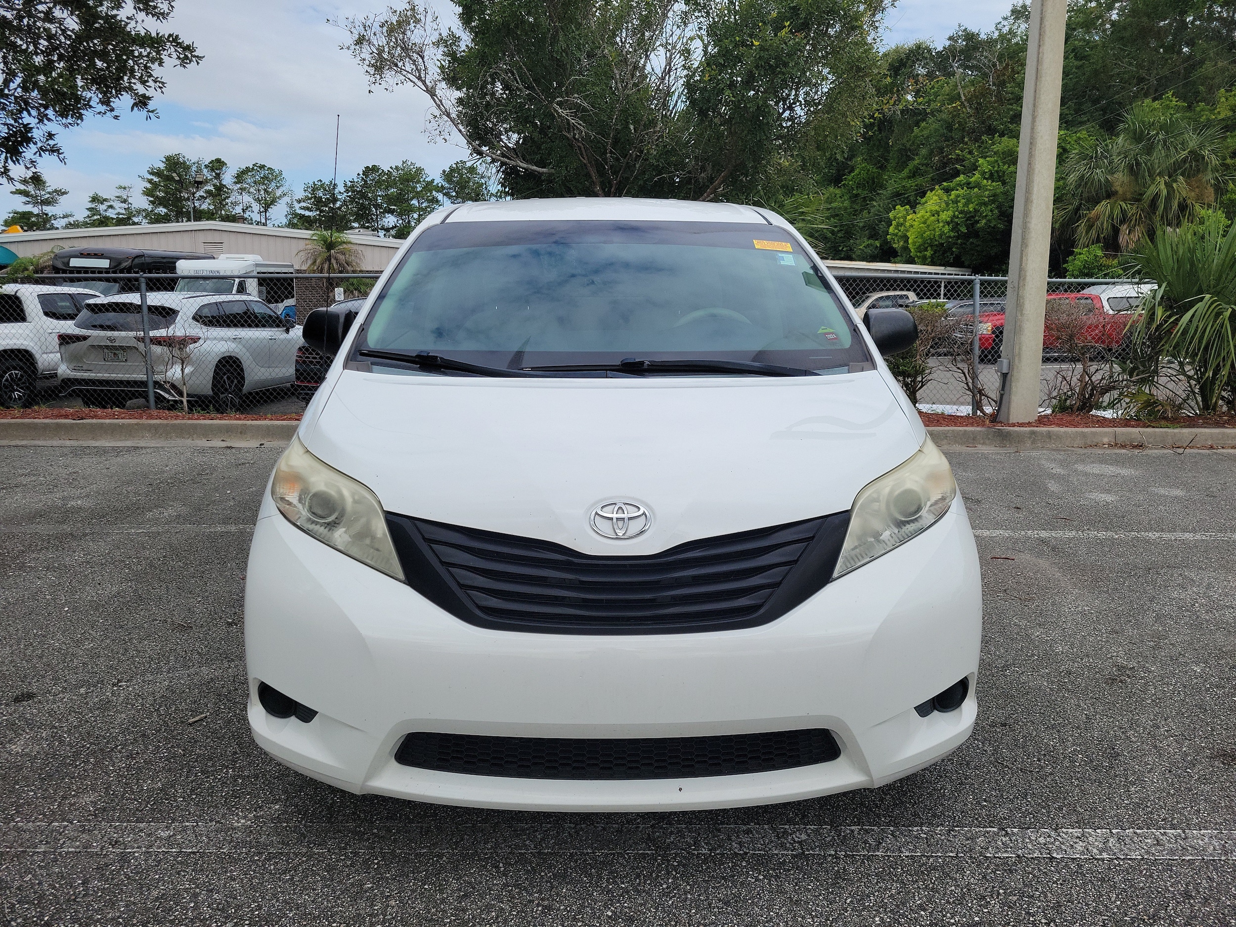 toyota sienna 2014 5TDZK3DC3ES405636 image toyota sienna 2014 5TDZK3DC3ES405636 image