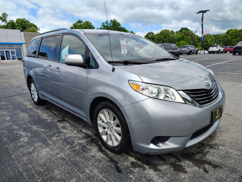 toyota sienna 2014 5TDJK3DC4ES093033 image toyota sienna 2014 5TDJK3DC4ES093033 image