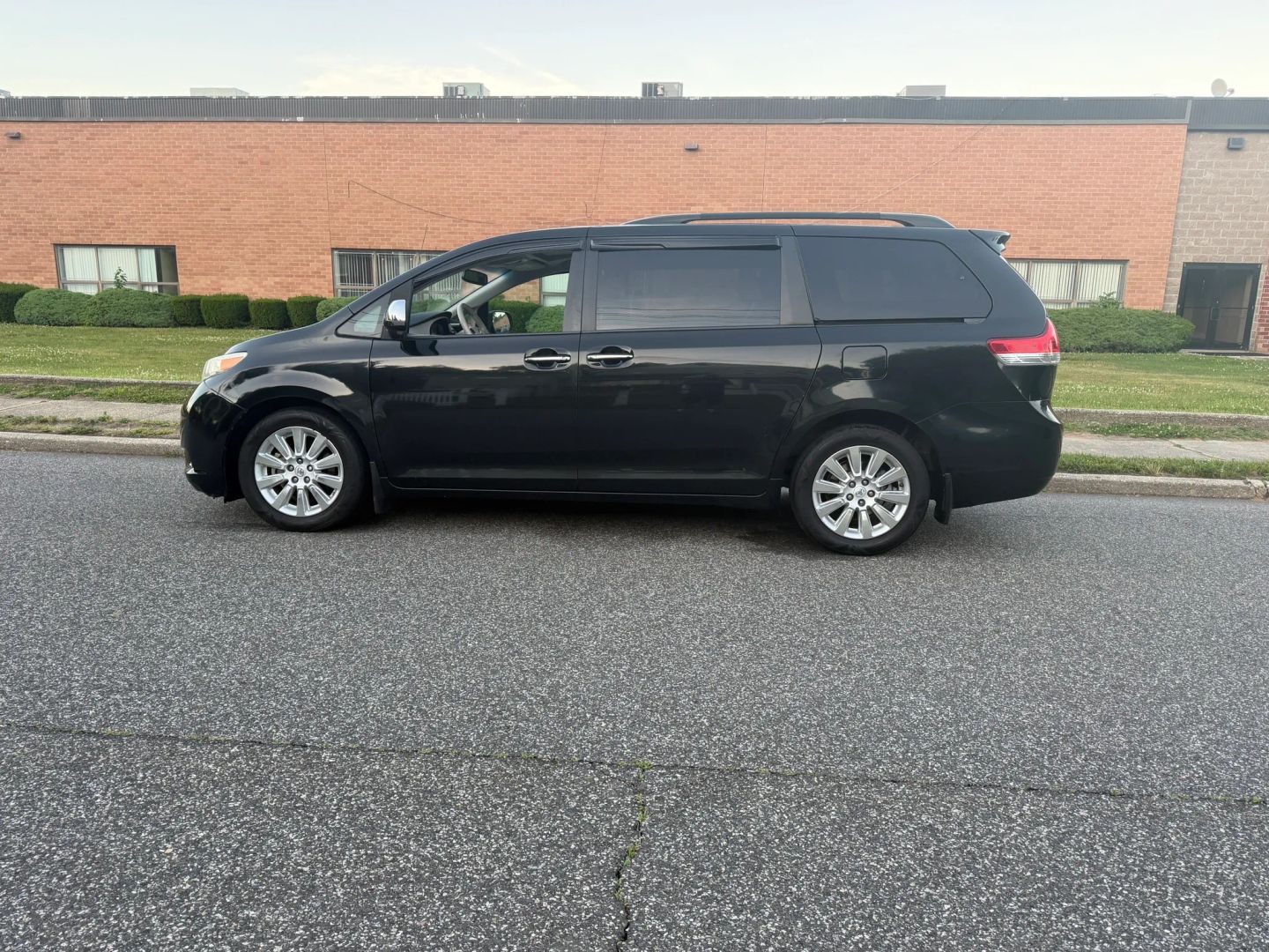 toyota sienna 2014 5TDDK3DC9ES074751 image toyota sienna 2014 5TDDK3DC9ES074751 image