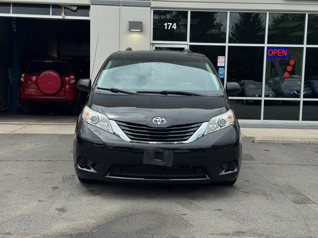 toyota sienna 2014 5TDJK3DC6ES074645 image toyota sienna 2014 5TDJK3DC6ES074645 image
