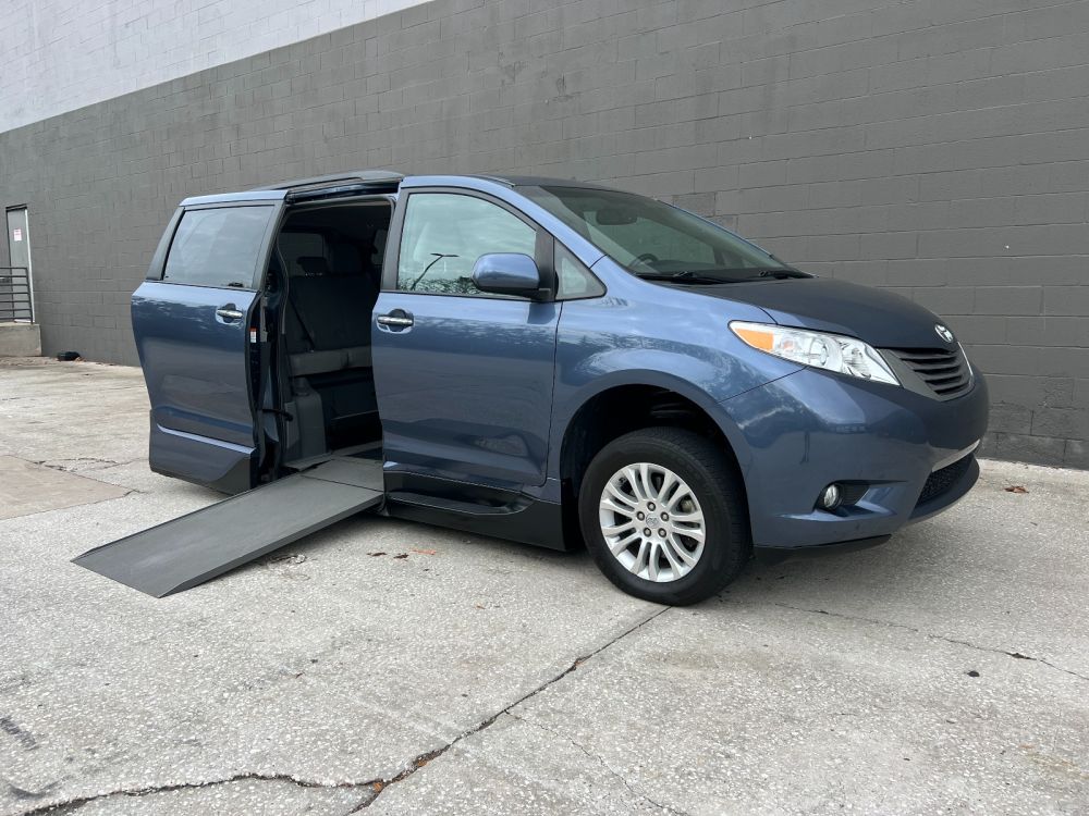toyota sienna 2015 5TDYK3DC9FS641723 image toyota sienna 2015 5TDYK3DC9FS641723 image