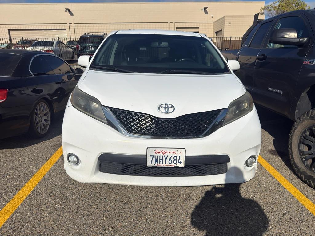 toyota sienna 2015 5TDXK3DC3FS531696 image toyota sienna 2015 5TDXK3DC3FS531696 image