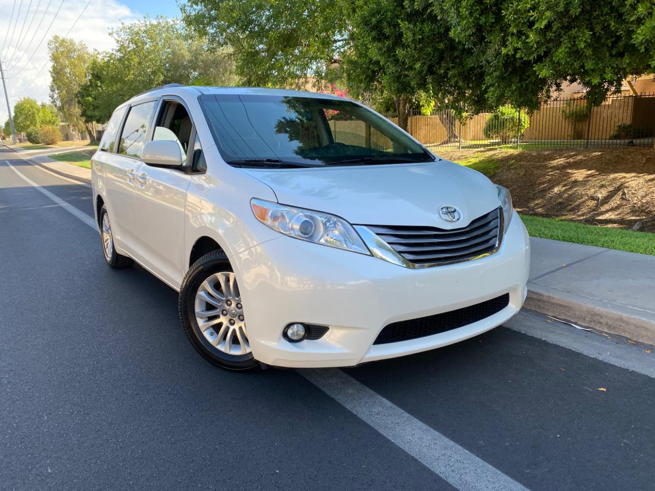 toyota sienna 2015 5TDYK3DC9FS652981 image toyota sienna 2015 5TDYK3DC9FS652981 image
