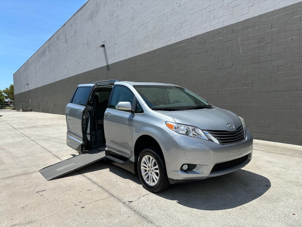 toyota sienna 2015 5TDYK3DC6FS621882 image toyota sienna 2015 5TDYK3DC6FS621882 image