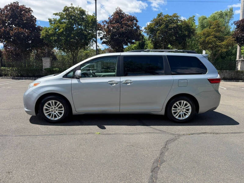 toyota sienna 2015 5TDYK3DC9FS617227 image toyota sienna 2015 5TDYK3DC9FS617227 image