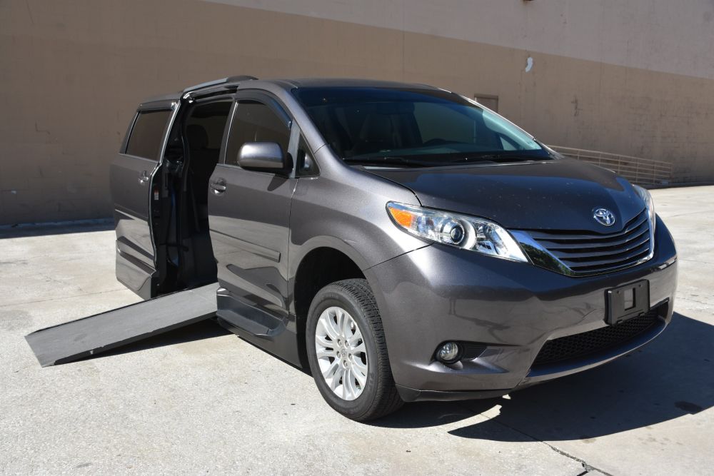 toyota sienna 2015 5TDYK3DC6FS635703 image toyota sienna 2015 5TDYK3DC6FS635703 image