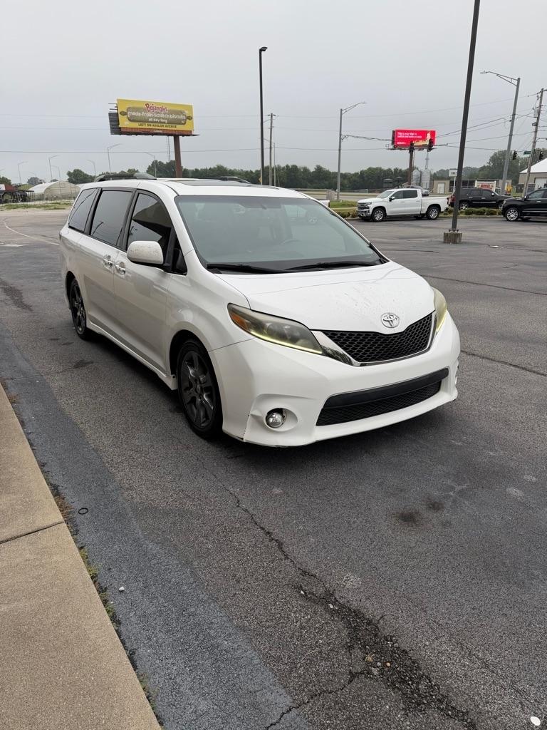 toyota sienna 2015 5TDXK3DC0FS687890 image toyota sienna 2015 5TDXK3DC0FS687890 image