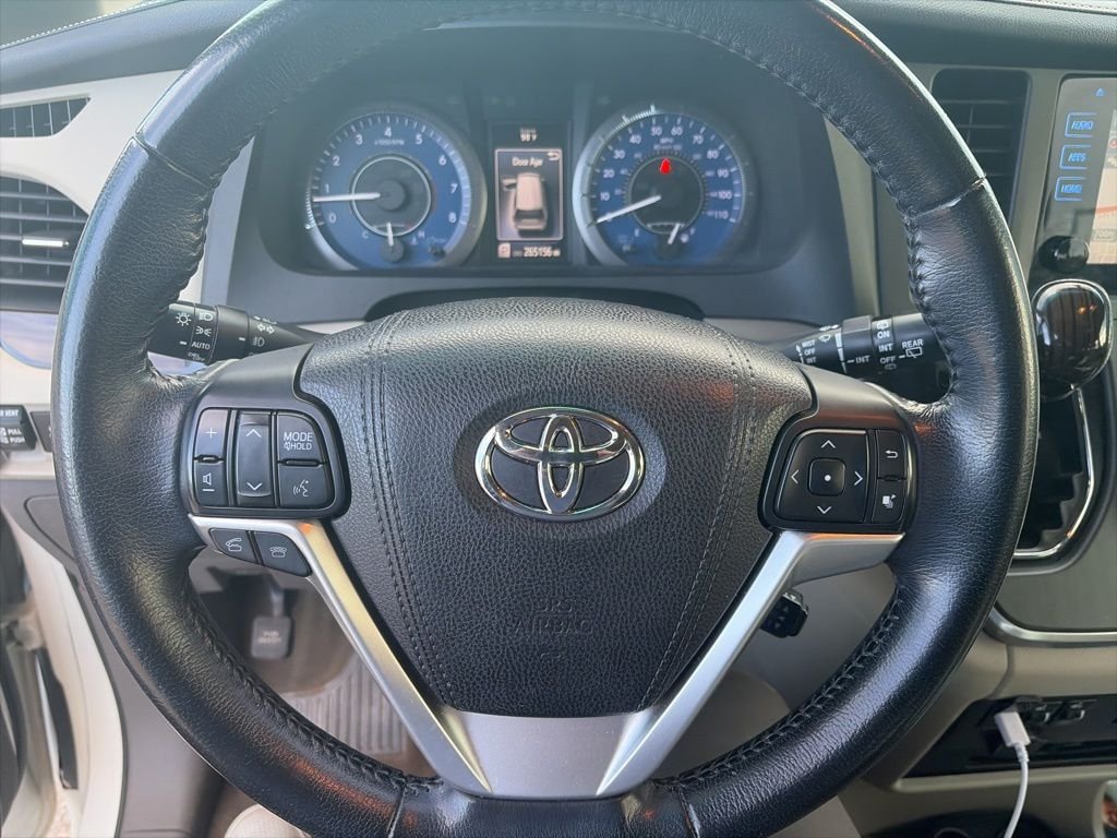 toyota sienna 2015 5TDYK3DC1FS683531 image toyota sienna 2015 5TDYK3DC1FS683531 image