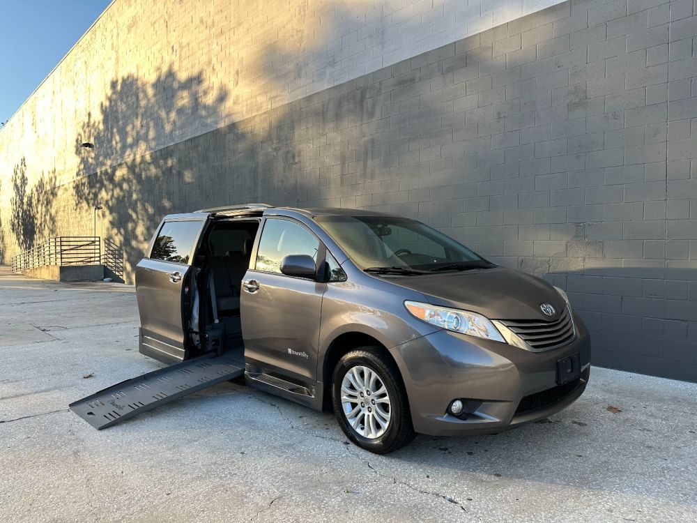 toyota sienna 2015 5TDYK3DC1FS632983 image toyota sienna 2015 5TDYK3DC1FS632983 image