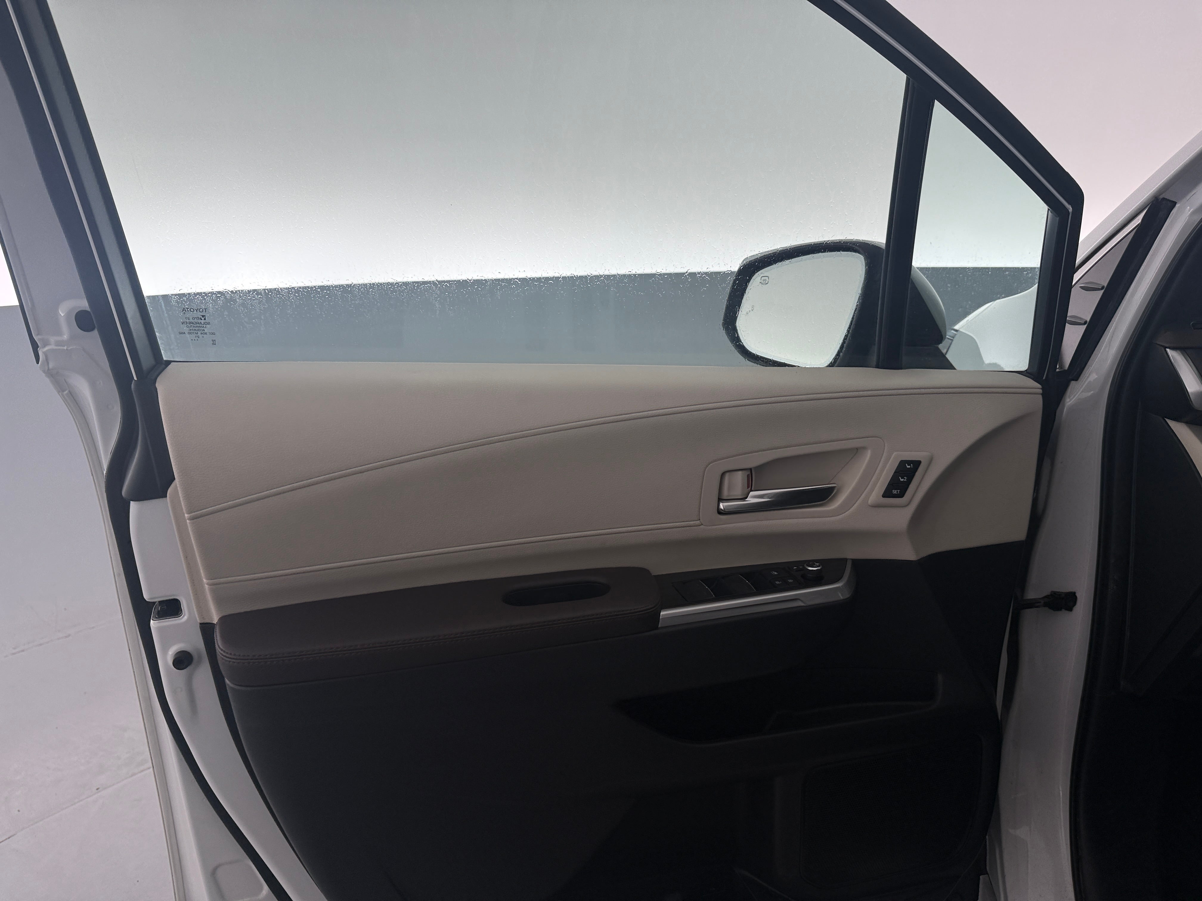 toyota sienna 2022 5TDERKEC6NS096019 image toyota sienna 2022 5TDERKEC6NS096019 image