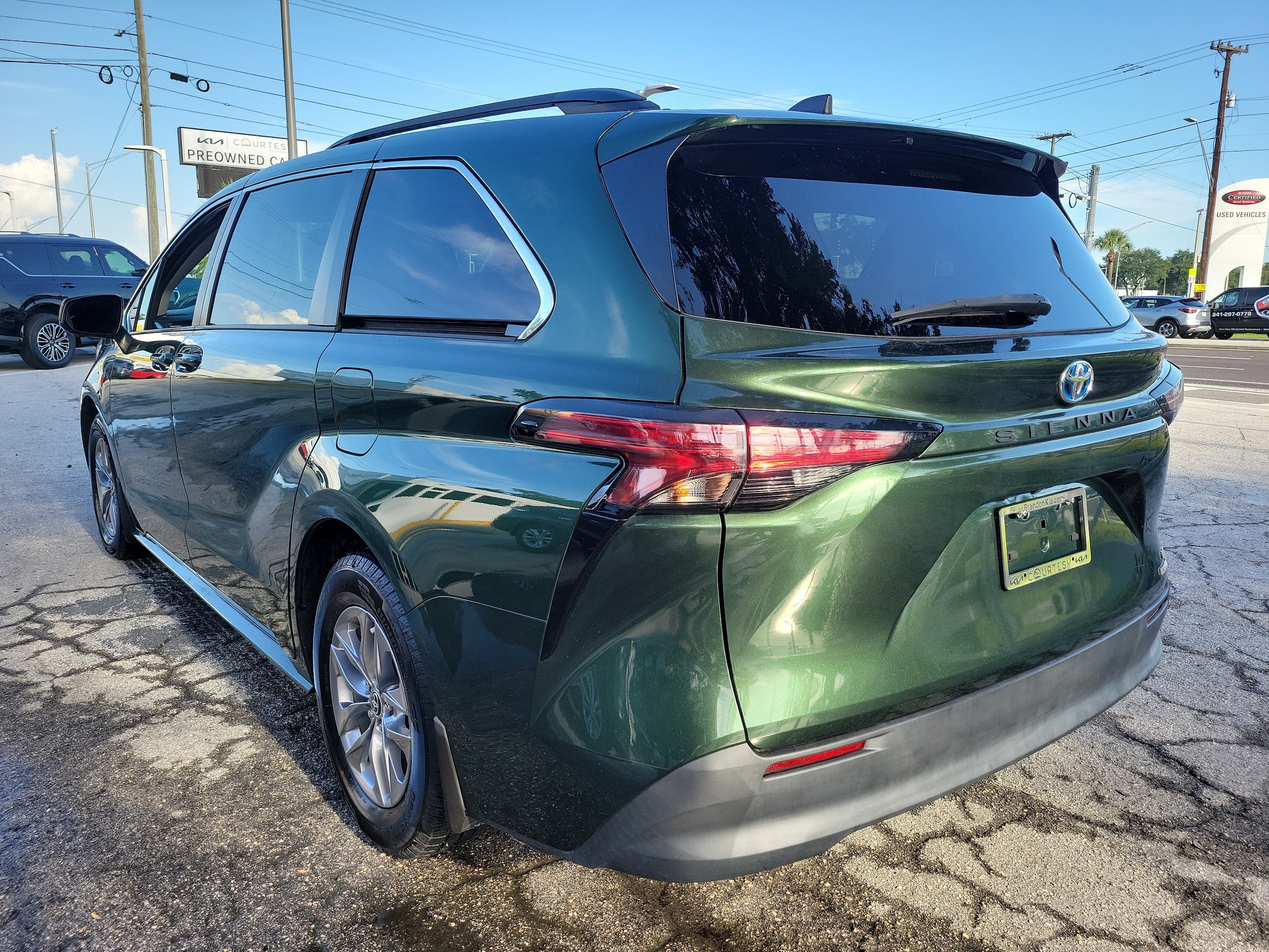 toyota sienna 2022 5TDBRKEC8NS102695 image toyota sienna 2022 5TDBRKEC8NS102695 image