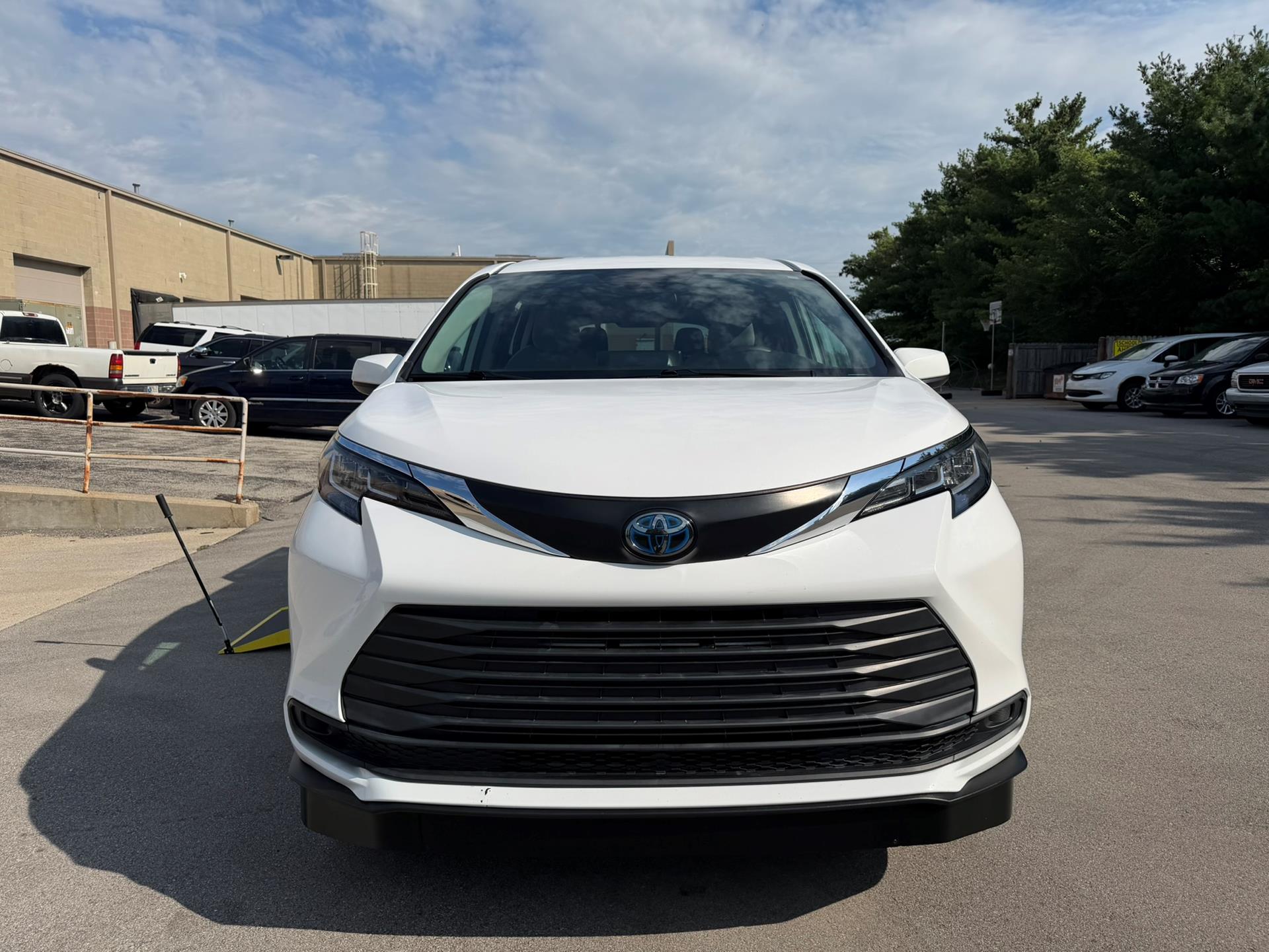 toyota sienna 2022 5TDKSKFC2NS060401 image toyota sienna 2022 5TDKSKFC2NS060401 image