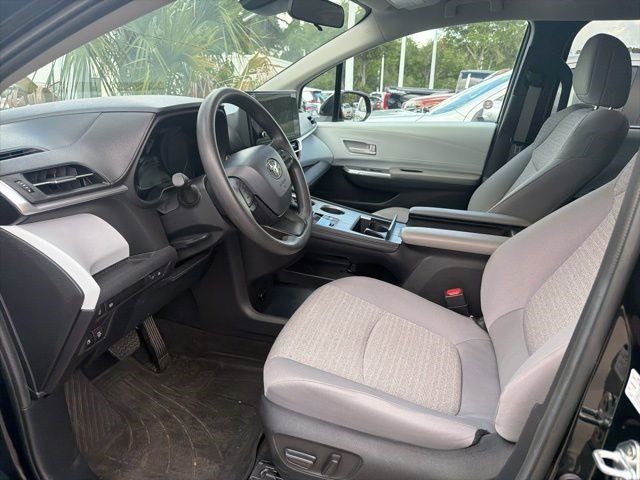 toyota sienna 2025 5TDKRKEC6SS231563 image toyota sienna 2025 5TDKRKEC6SS231563 image