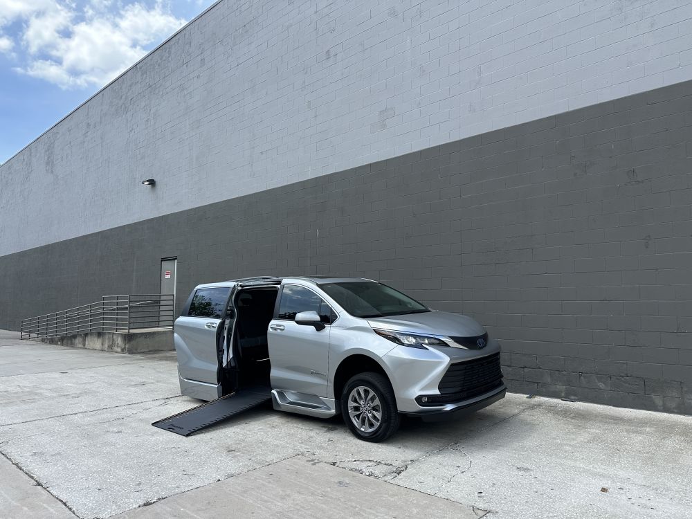 toyota sienna 2025 5TDJRKEC7SS225413 image toyota sienna 2025 5TDJRKEC7SS225413 image