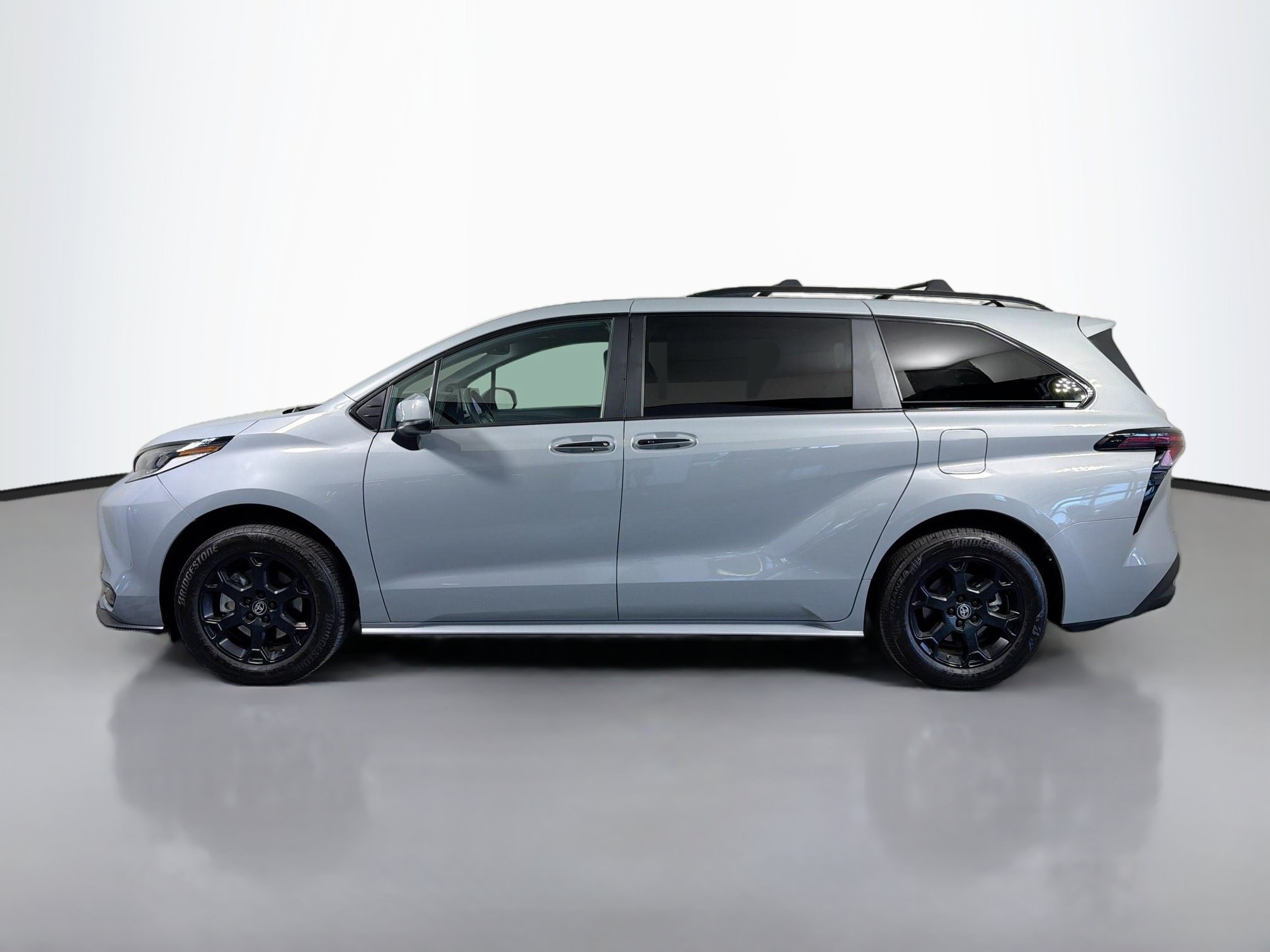 toyota sienna 2025 5TDCSKFC9SS175660 image toyota sienna 2025 5TDCSKFC9SS175660 image