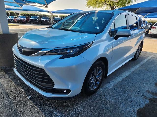toyota sienna 2025 5TDYRKEC0SS236610 image
