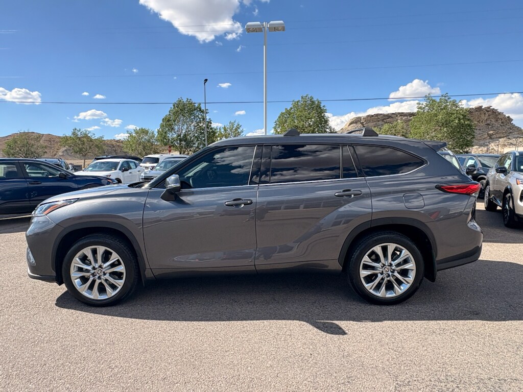 toyota highlander 2023 5TDKDRBH8PS522077 image toyota highlander 2023 5TDKDRBH8PS522077 image