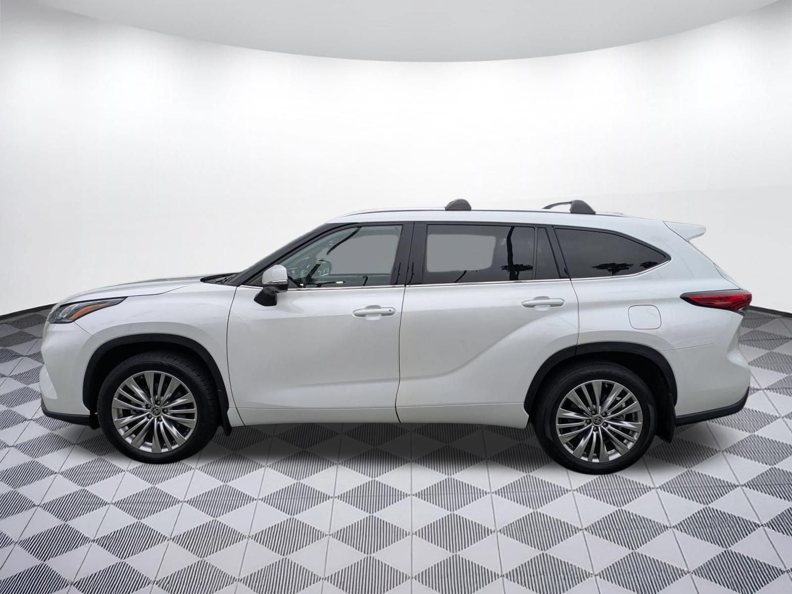 toyota highlander 2023 5TDKDRAH6PS036580 image toyota highlander 2023 5TDKDRAH6PS036580 image