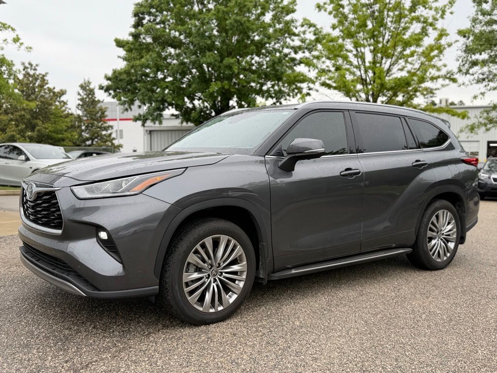 toyota highlander 2023 5TDKDRAHXPS516847 image toyota highlander 2023 5TDKDRAHXPS516847 image