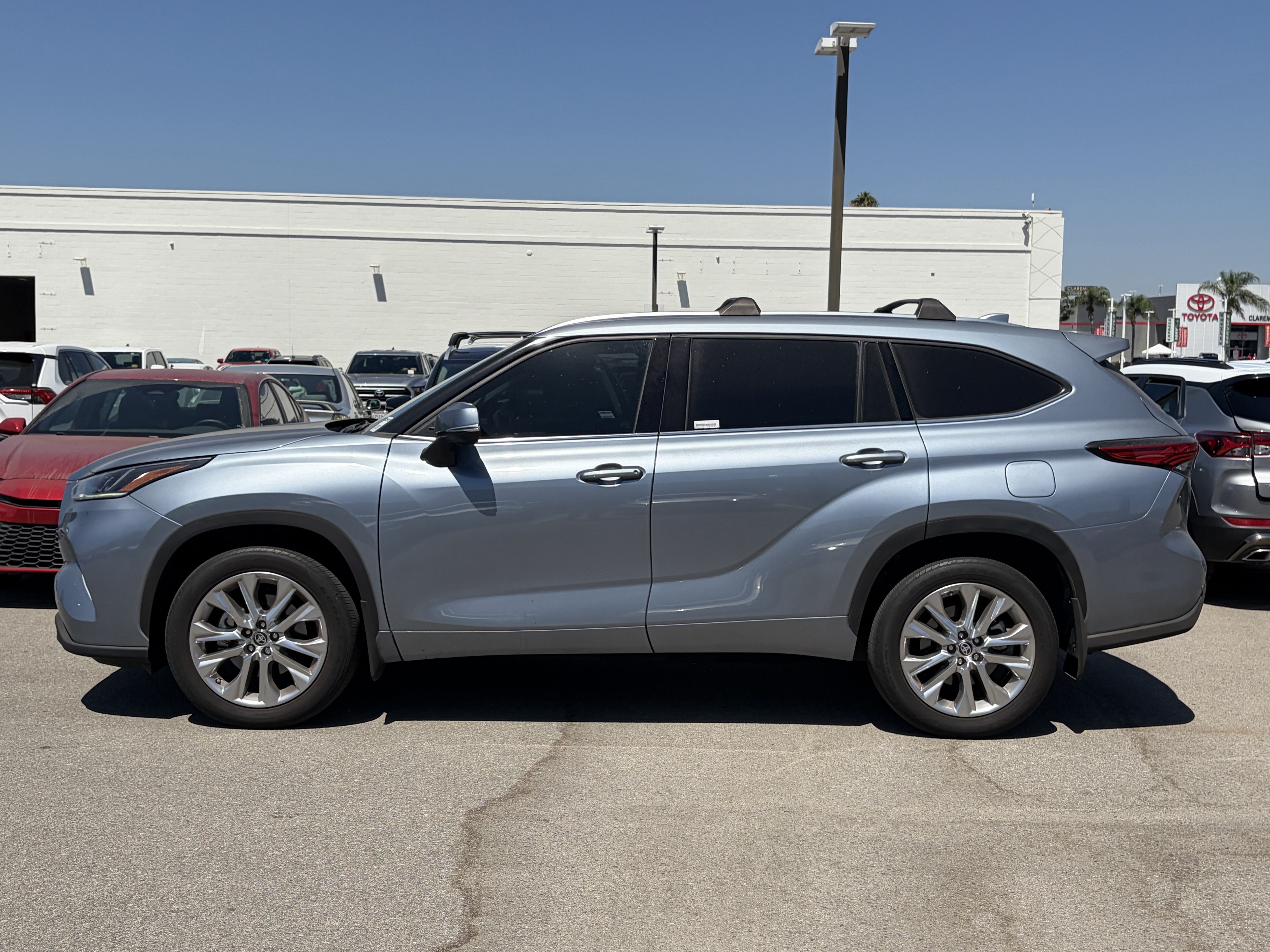 toyota highlander 2023 5TDKDRAHXPS526780 image toyota highlander 2023 5TDKDRAHXPS526780 image