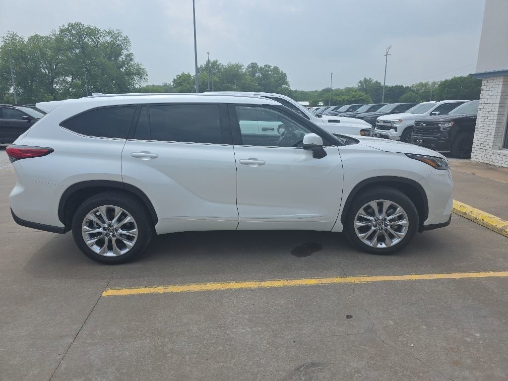 toyota highlander 2023 5TDKDRAH7PS033140 image toyota highlander 2023 5TDKDRAH7PS033140 image