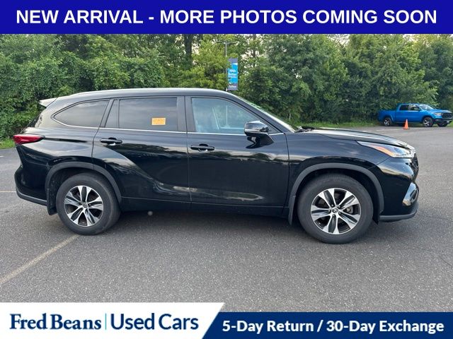 toyota highlander 2023 5TDKDRBH3PS525212 image toyota highlander 2023 5TDKDRBH3PS525212 image
