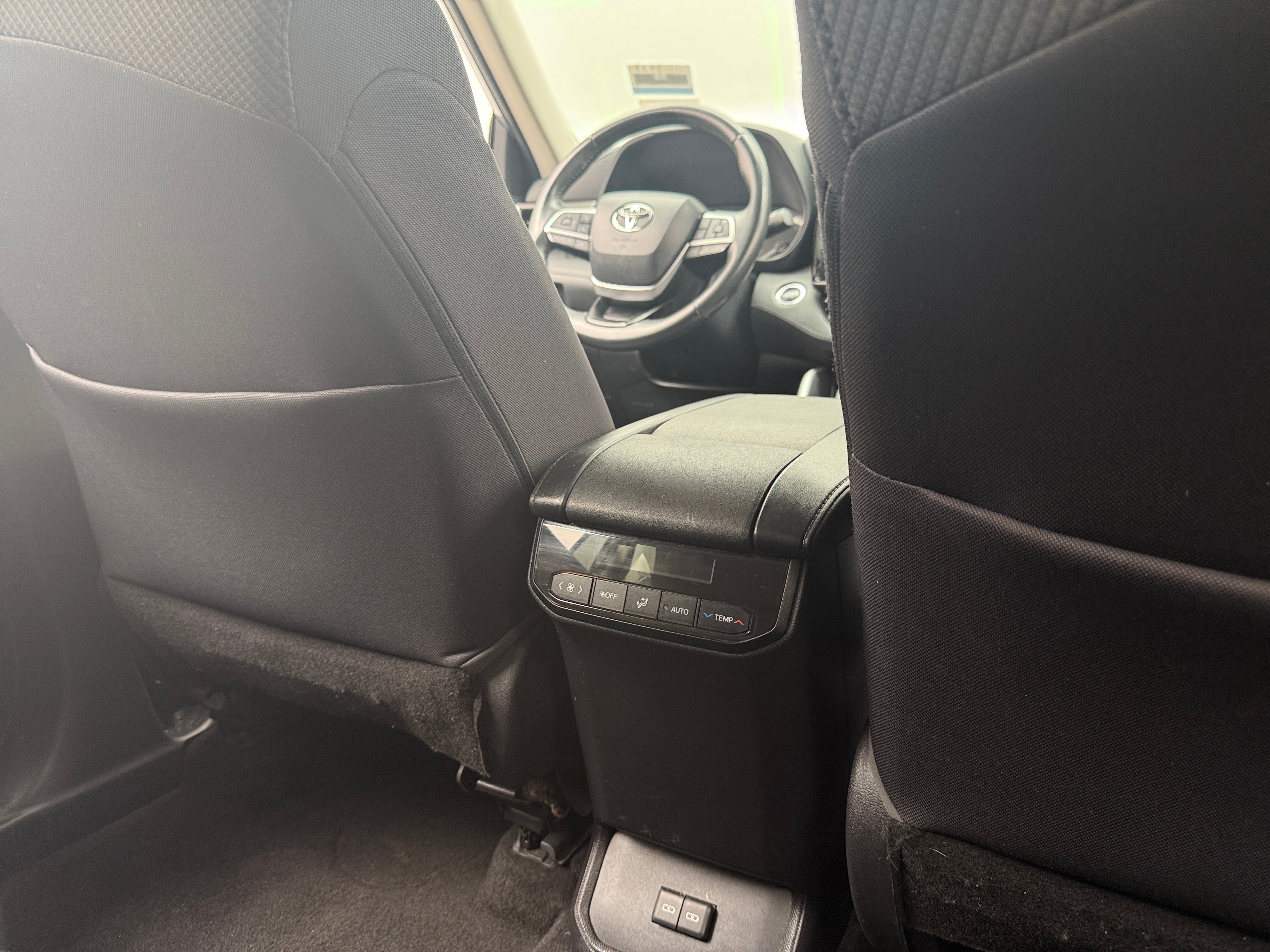 toyota highlander 2023 5TDKDRAH8PS018792 image toyota highlander 2023 5TDKDRAH8PS018792 image