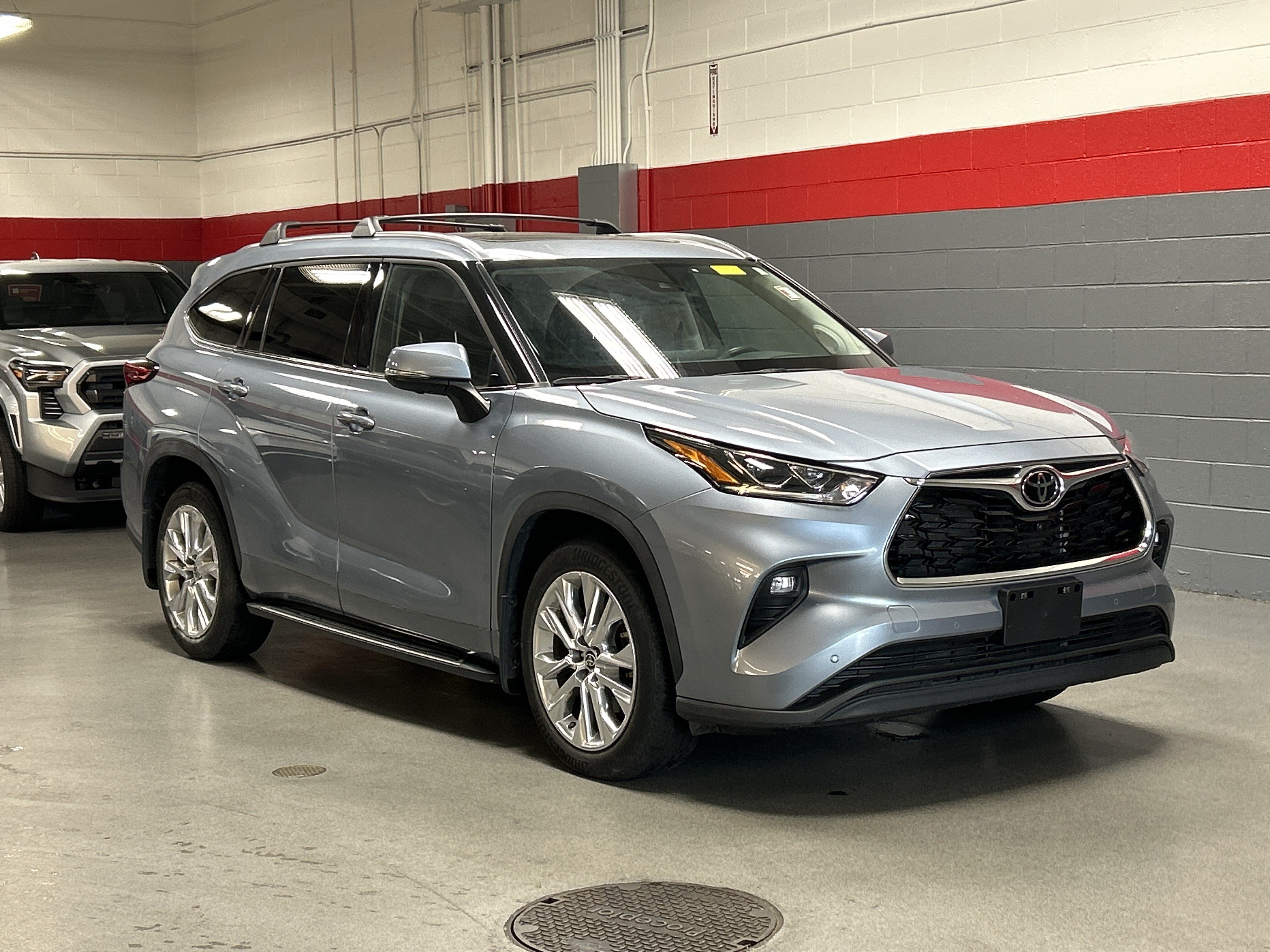 toyota highlander 2023 5TDKDRBH0PS033821 image toyota highlander 2023 5TDKDRBH0PS033821 image