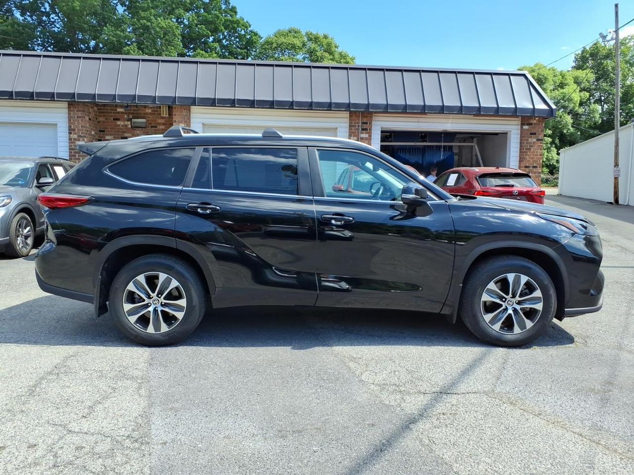 toyota highlander 2023 5TDKDRBH2PS030855 image toyota highlander 2023 5TDKDRBH2PS030855 image