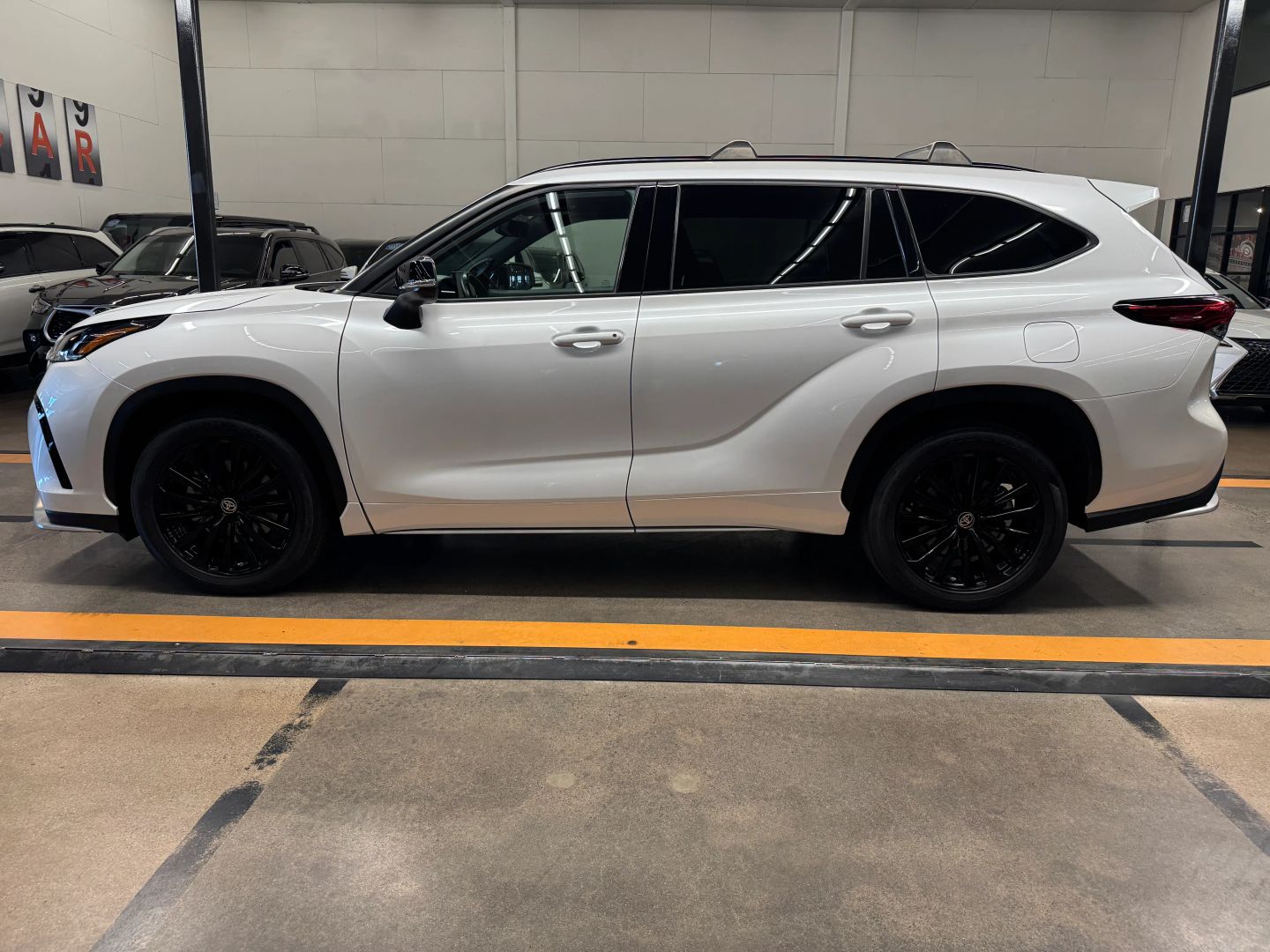 toyota highlander 2023 5TDKDRAH0PS508756 image toyota highlander 2023 5TDKDRAH0PS508756 image