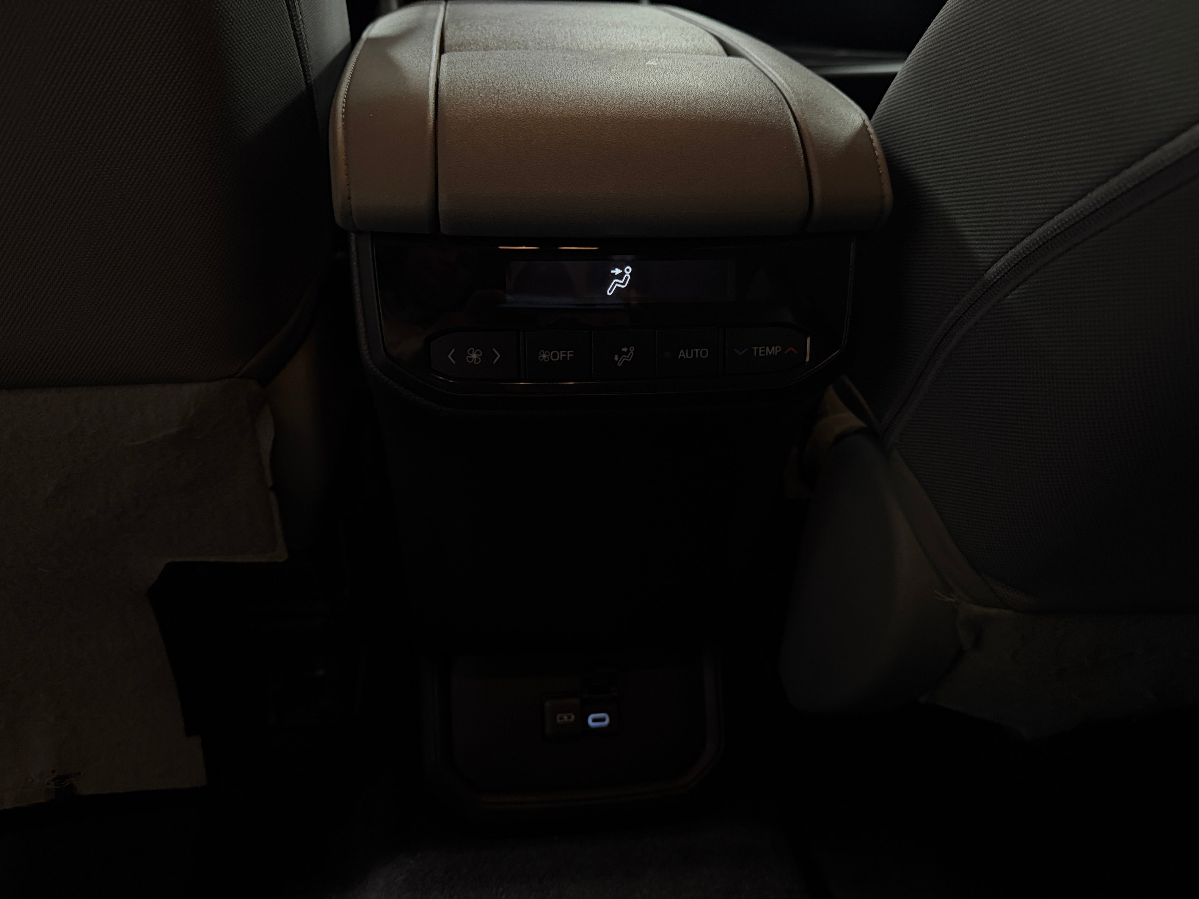 toyota highlander 2023 5TDKDRAH6PS011484 image toyota highlander 2023 5TDKDRAH6PS011484 image