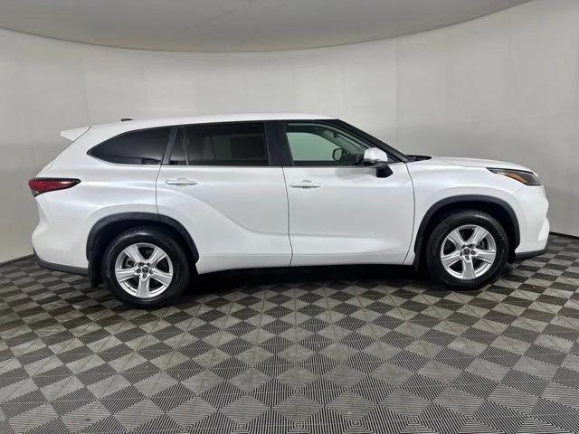 toyota highlander 2023 5TDKDRBH8PS516487 image toyota highlander 2023 5TDKDRBH8PS516487 image