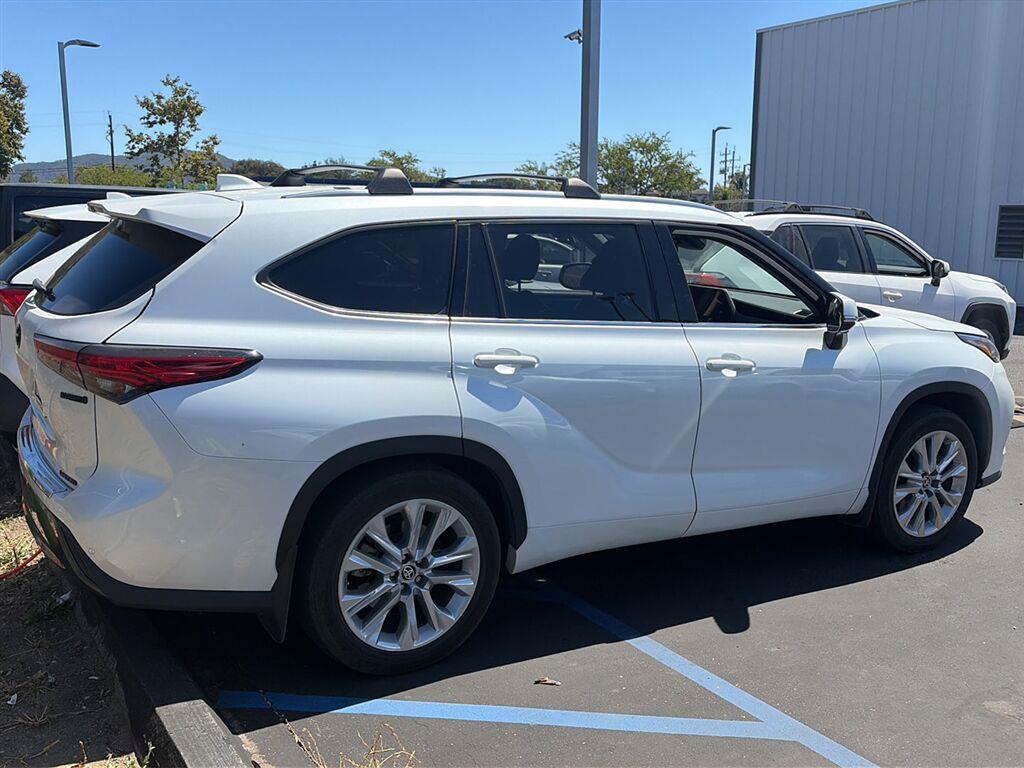 toyota highlander 2023 5TDYARAH4PS018758 image toyota highlander 2023 5TDYARAH4PS018758 image