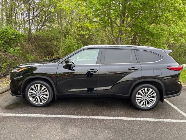 toyota highlander 2023 5TDKDRBH7PS511832 image toyota highlander 2023 5TDKDRBH7PS511832 image