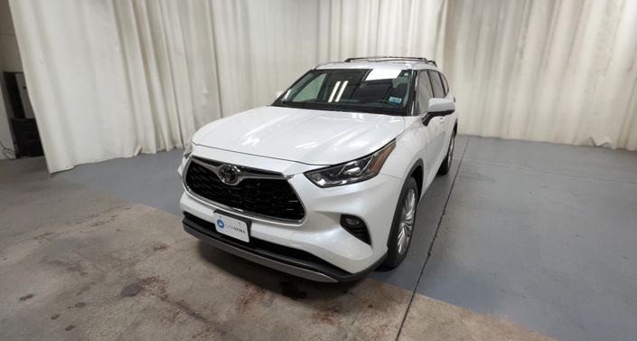 toyota highlander 2023 5TDKDRAH8PS033406 image