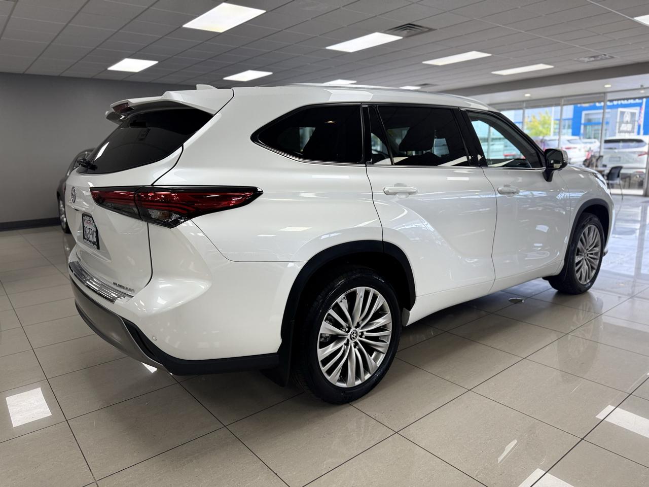 toyota highlander 2023 5TDKDRAH6PS044243 image toyota highlander 2023 5TDKDRAH6PS044243 image