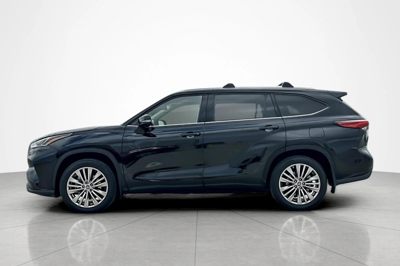 toyota highlander 2023 5TDKDRAH4PS039946 image toyota highlander 2023 5TDKDRAH4PS039946 image
