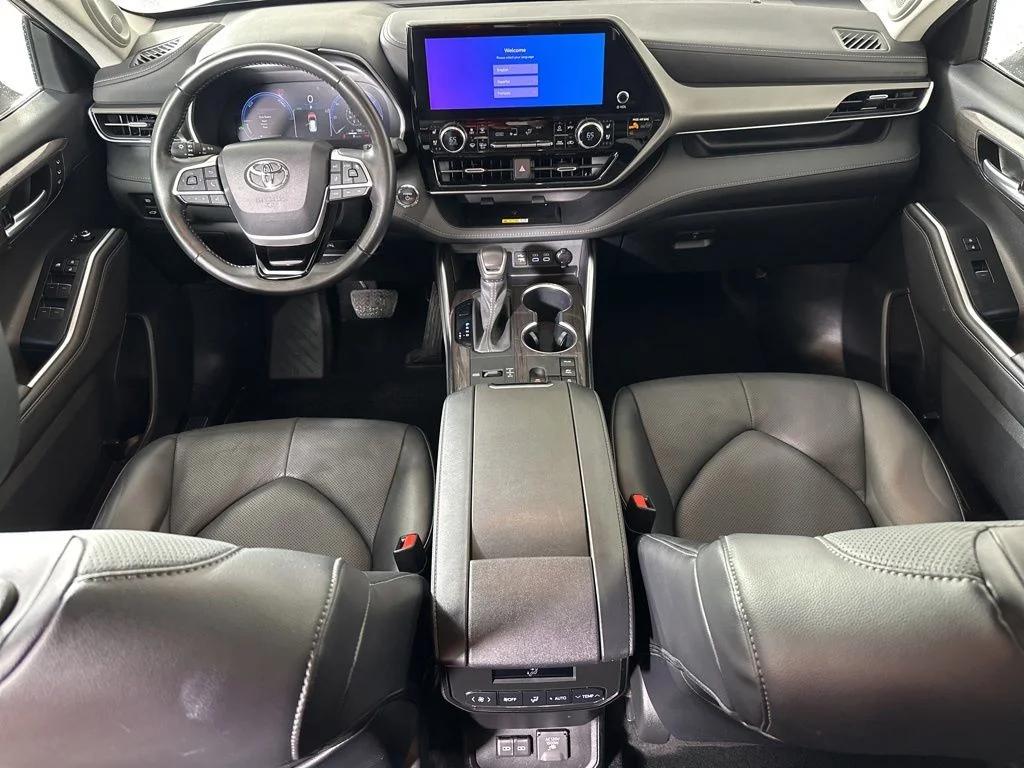 toyota highlander 2023 5TDXBRCH0PS592585 image toyota highlander 2023 5TDXBRCH0PS592585 image