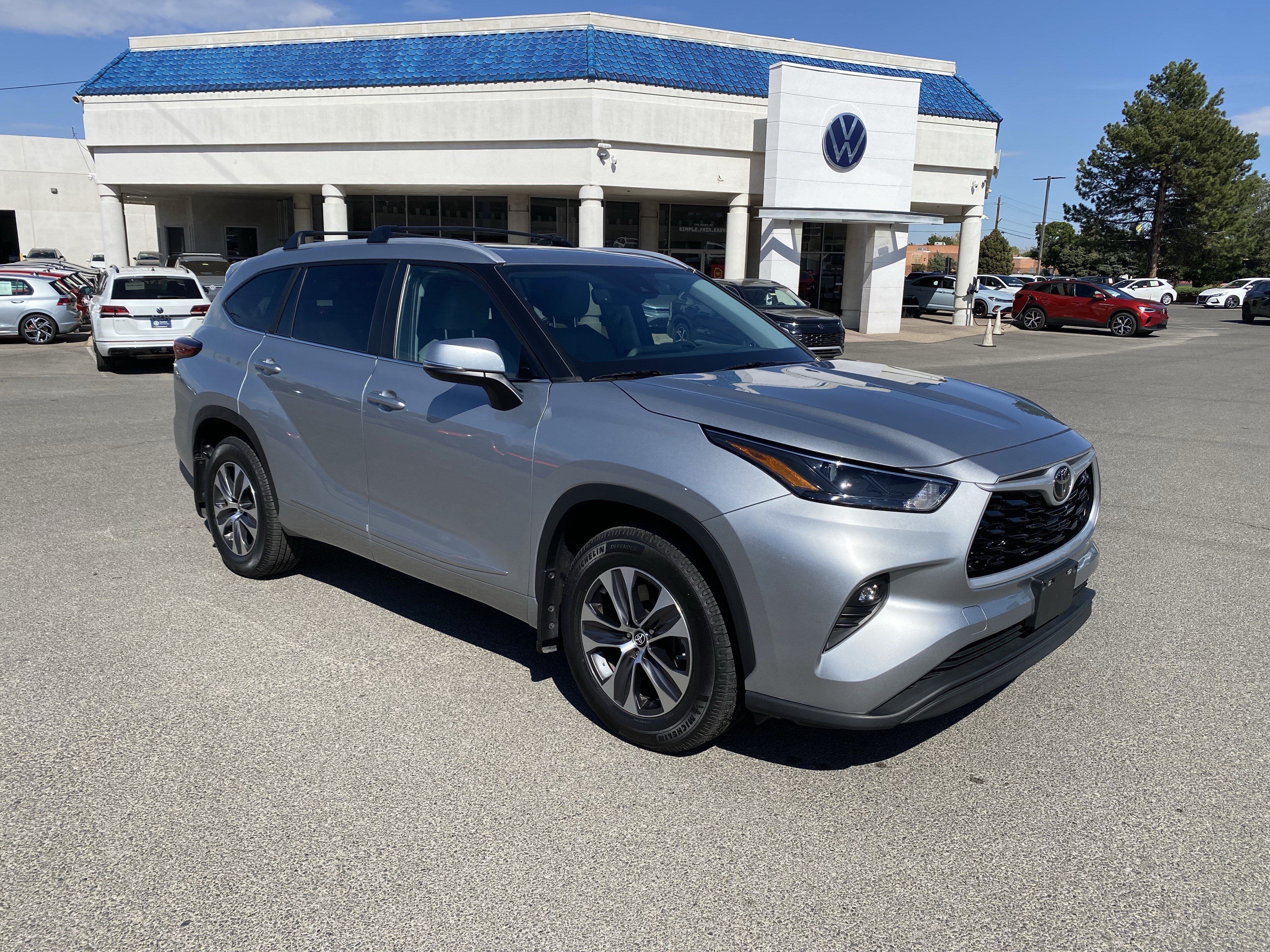 toyota highlander 2023 5TDKDRBH1PS504231 image toyota highlander 2023 5TDKDRBH1PS504231 image