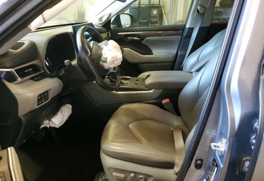 toyota highlander 2023 5TDYARAH7PS518607 image toyota highlander 2023 5TDYARAH7PS518607 image