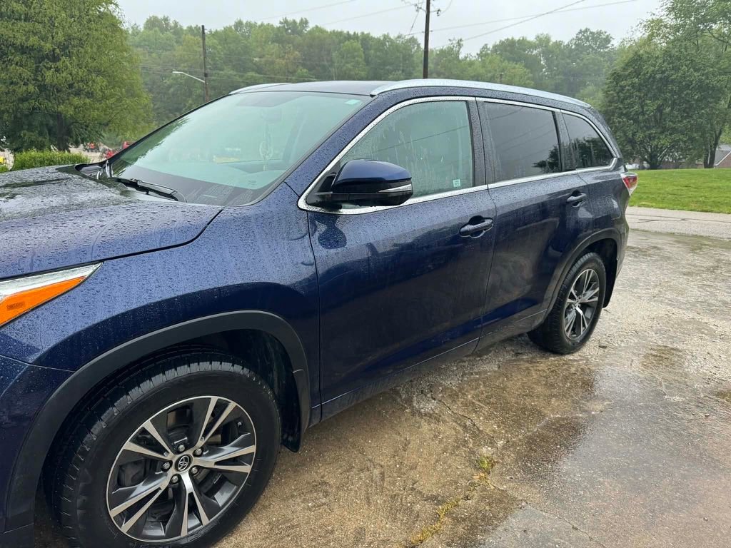 toyota highlander 2016 5TDJKRFH6GS327767 image toyota highlander 2016 5TDJKRFH6GS327767 image