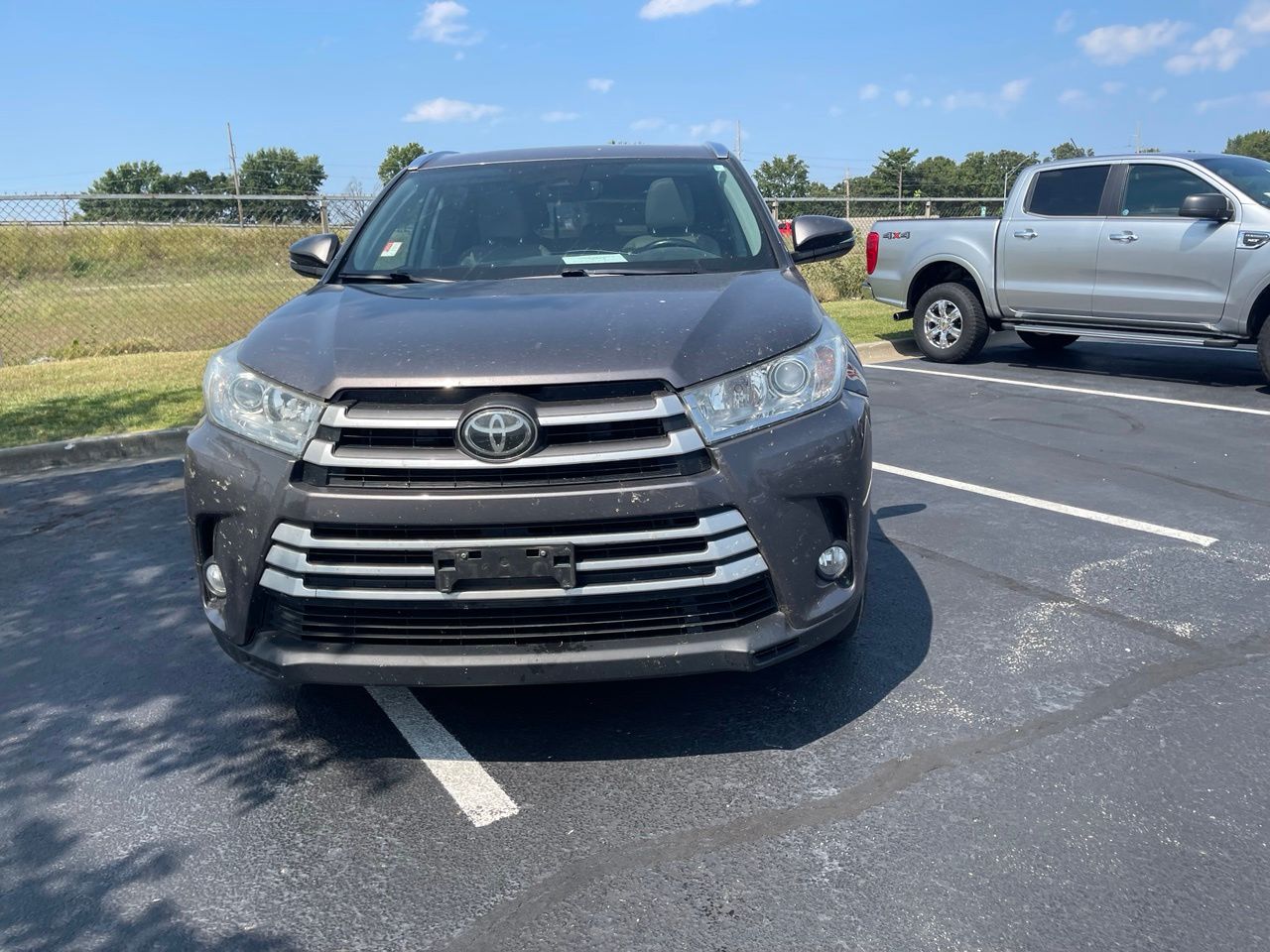 toyota highlander 2019 5TDJZRFH3KS584731 image toyota highlander 2019 5TDJZRFH3KS584731 image
