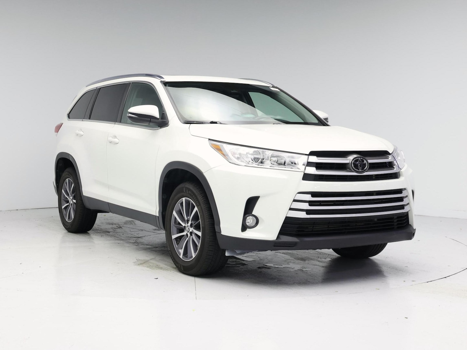 toyota highlander 2019 5TDKZRFH3KS556819 image toyota highlander 2019 5TDKZRFH3KS556819 image
