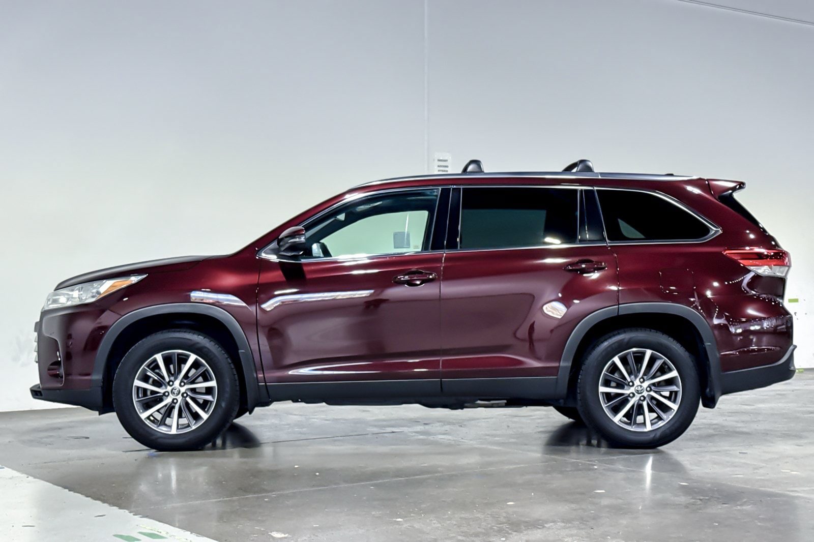 toyota highlander 2019 5TDJZRFH8KS711702 image toyota highlander 2019 5TDJZRFH8KS711702 image