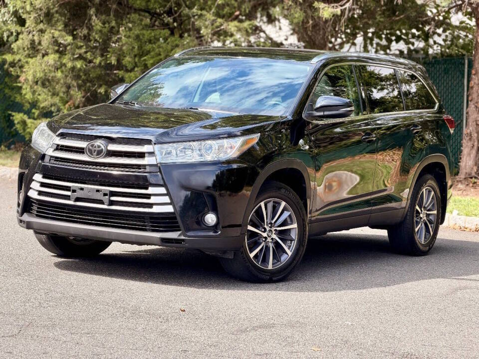 toyota highlander 2019 5TDJZRFH2KS606587 image toyota highlander 2019 5TDJZRFH2KS606587 image