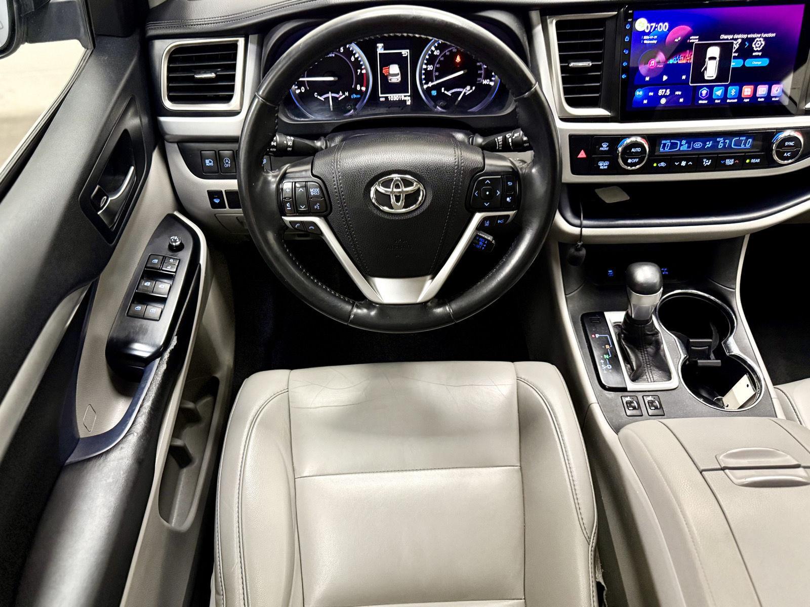 toyota highlander 2019 5TDJZRFH3KS713504 image toyota highlander 2019 5TDJZRFH3KS713504 image