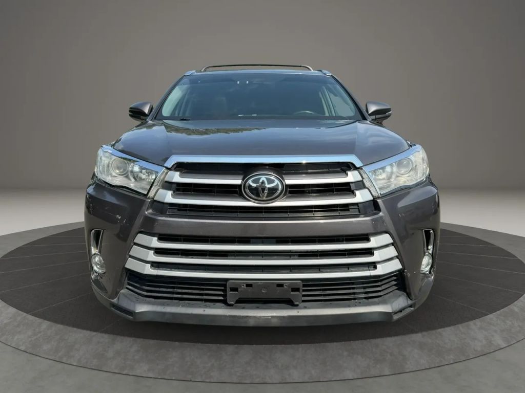 toyota highlander 2019 5TDJZRFH1KS711959 image toyota highlander 2019 5TDJZRFH1KS711959 image